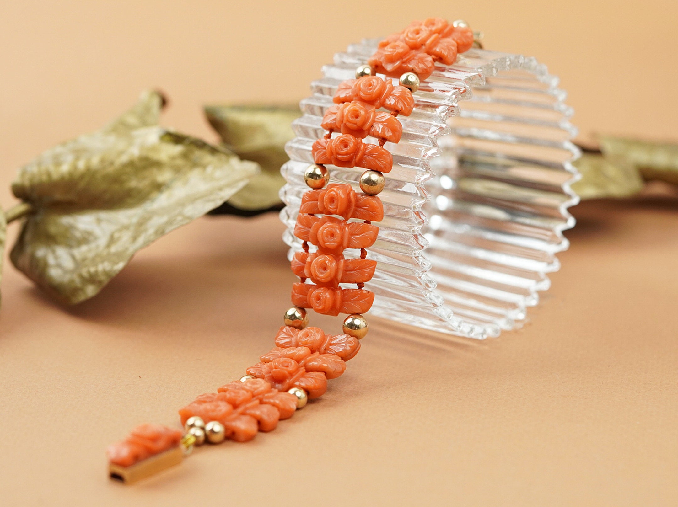 Bracelet Manchette Vintage Des Années 1960 - Verre Et Corail Brut - Bijou Ancien Original