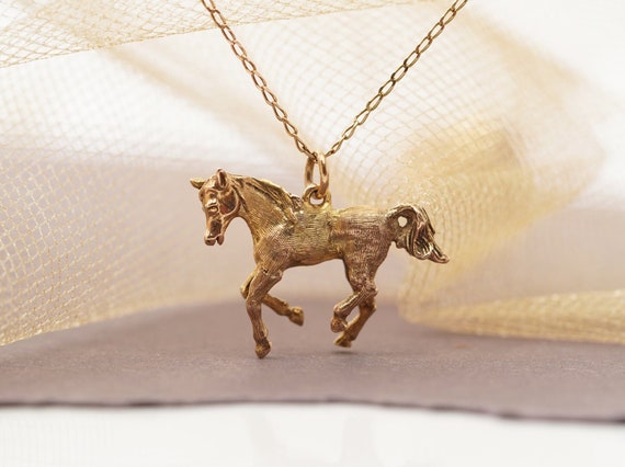 9ct Antique Gold Horse Pendant, 1920s Fully Hallm… - image 1