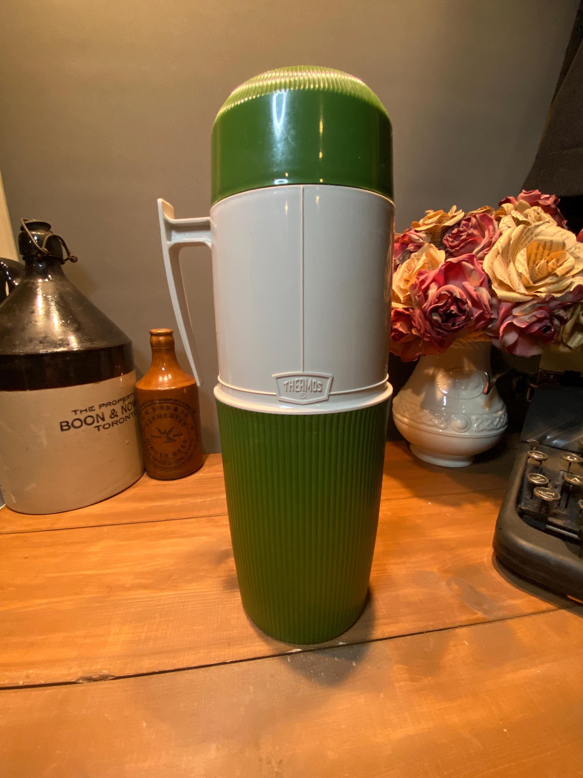 Termo de boca ancha de la marca Thermos
