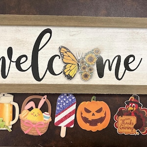 Interchangeable monthly welcome sign, wall decor wreath, front door  sign for birthday gift, year round  house warming gift for home