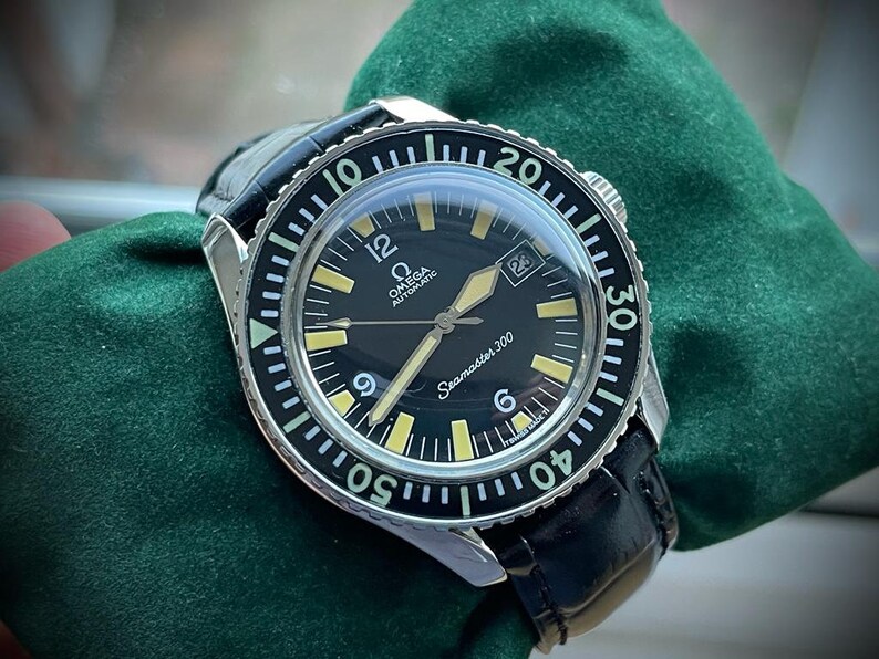 Vintage Omega Seamaster 300m Men's 166.024 cal.565 Automatic Vin