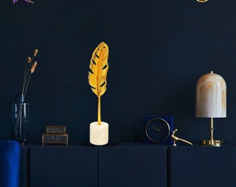 Luxury Gold Feather Tabletop Accent Sculpture Statue Artwork Decor Luxury Modern Designer Showpiece Luxury Christmas Gift Corporate Gift