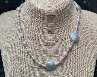 Collar de perlas barrocas AAA naturales / blanco Slivery con tono de arco iris / moneda de moda y gargantilla de perlas de forma mixta / perlas de agua dulce