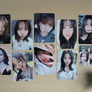 Random TWICE photo cards