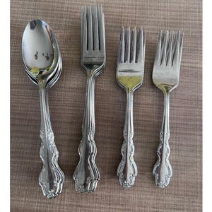 Michael Lloyd Stainless Flatware Ophelia Replacement Pieces Forks Spoons Knives
