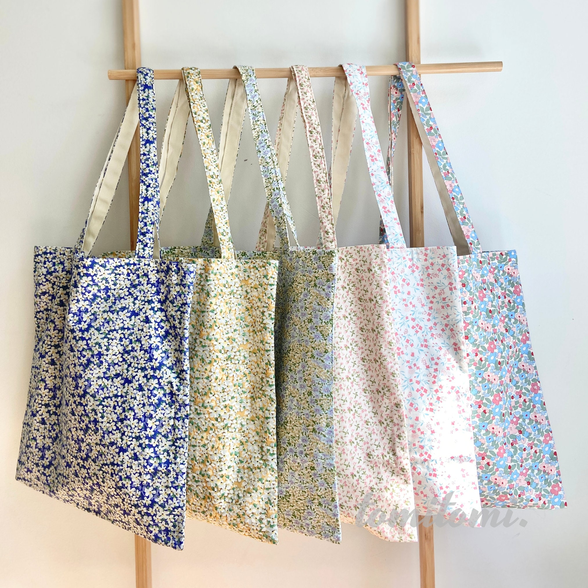 Floral Tote Bag: Chic Summer Accessory, Versatile Everyday Bag