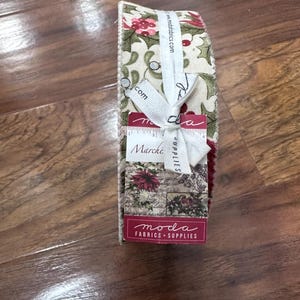 RARE Moda Honey Bun Marches de Noel by 3 Sisters Quilt Fabric PreCut Quilting Sewing