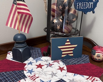 Dessus de table patriotique célébration du 250e anniversaire des Amériques, dessus de table Dresde, dessus de table matelassé, rouge blanc bleu, États-Unis, 4 juillet, Memorial Day