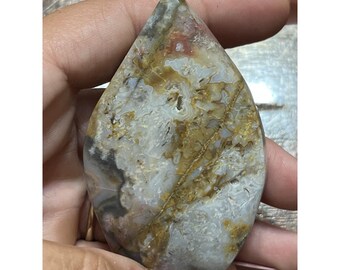Agate Freestanding 2.5 Inch Crystal