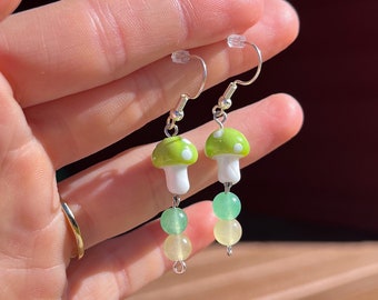 Bonitos pendientes de setas, regalo perfecto para los amantes de la naturaleza, pendientes de seta hechos a mano, únicos.