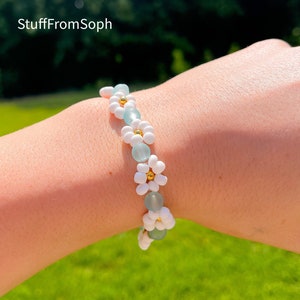 Daisy Bracelet | Flower Bead Bracelet | Beaded Flower Bracelet | Czech Jewelry |  Seed Bead Bracelet | Daisy Flower Bracelet