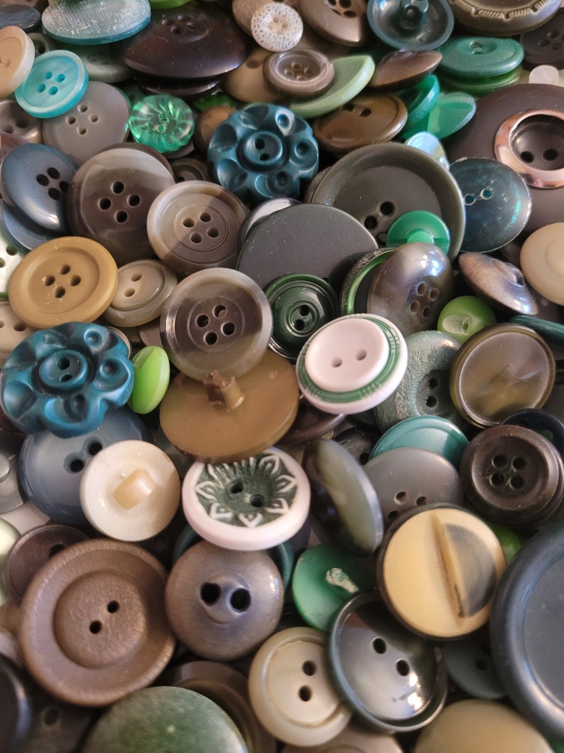 Lot of 300 Vintage Green Buttons est. 1930s 1990s Etsy