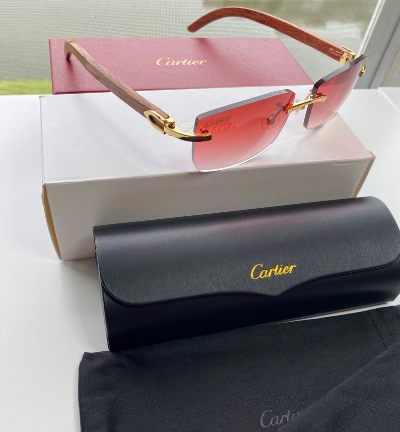 إشباع جانب التفاؤل Cartier Sunglass Red 