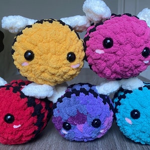 Bumble Bee Multi Color Baby Bee Plush Amigurumi, Medium Crochet Bee Stress, BallCute Squeeze Toy