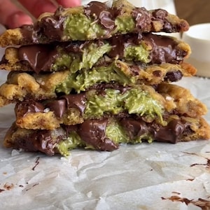 Gourmet Dubai Pistachio and kataifi filled Chocolate Chip Cookie: Browned Butter, 4oz