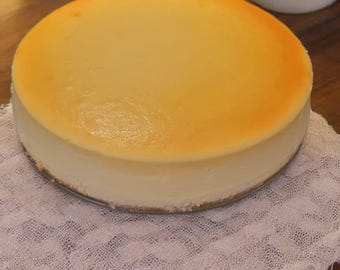 New york style pizza. With or without fruit topping. Will be shipped frozen and with dry ice. Just take out the night before serving.