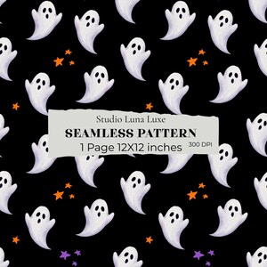 Op de afbeelding: Een naadloos patroon met witte geesten en kleine oranje en paarse sterren op een zwarte achtergrond. Een centraal rechthoekig label toont de tekst Studio Luna Luxe SEAMLESS PATTERN 1 Page 12x12 inches 300 DPI in zwarte letters.