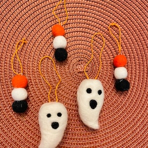 Halloween Ornament Set