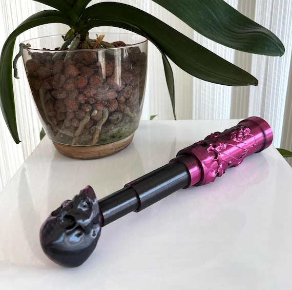Skull Saber Wand (Collapsible) – Retractable Skull Wand – 3D Printed Fantasy Prop – Cosplay & Magic Wand – Gothic Collectible
