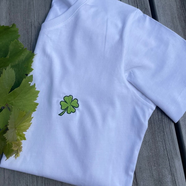 T-shirt with embroidery shamrock