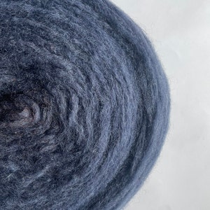 Dundaga Pencil Roving, Lana non filata 2-ply, Blu intenso, RY9_2