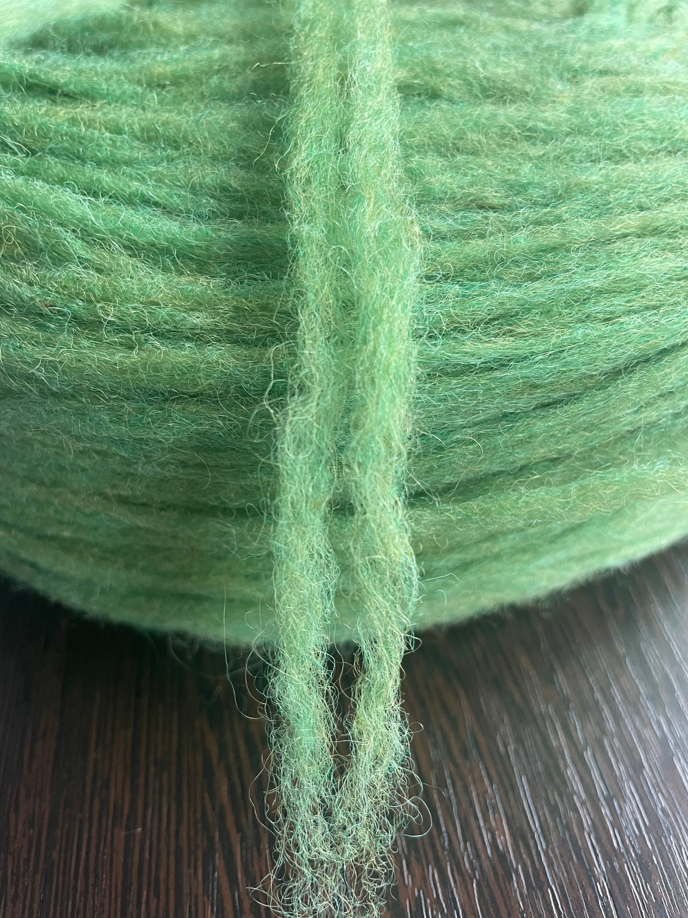 Dundaga Pencil Roving, Unspun Wool 2-ply, Intense Green, RY10_2 - Etsy UK