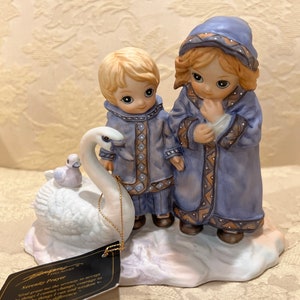 Rare Vintage Bergsma Porcelain Figurine SERENITY PRAYER, 952 of 2500 6 x 7 1/2