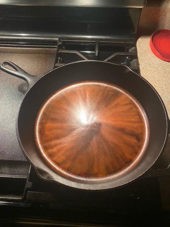 12-inch Smooth Cast Iron Skillet Seasoned 