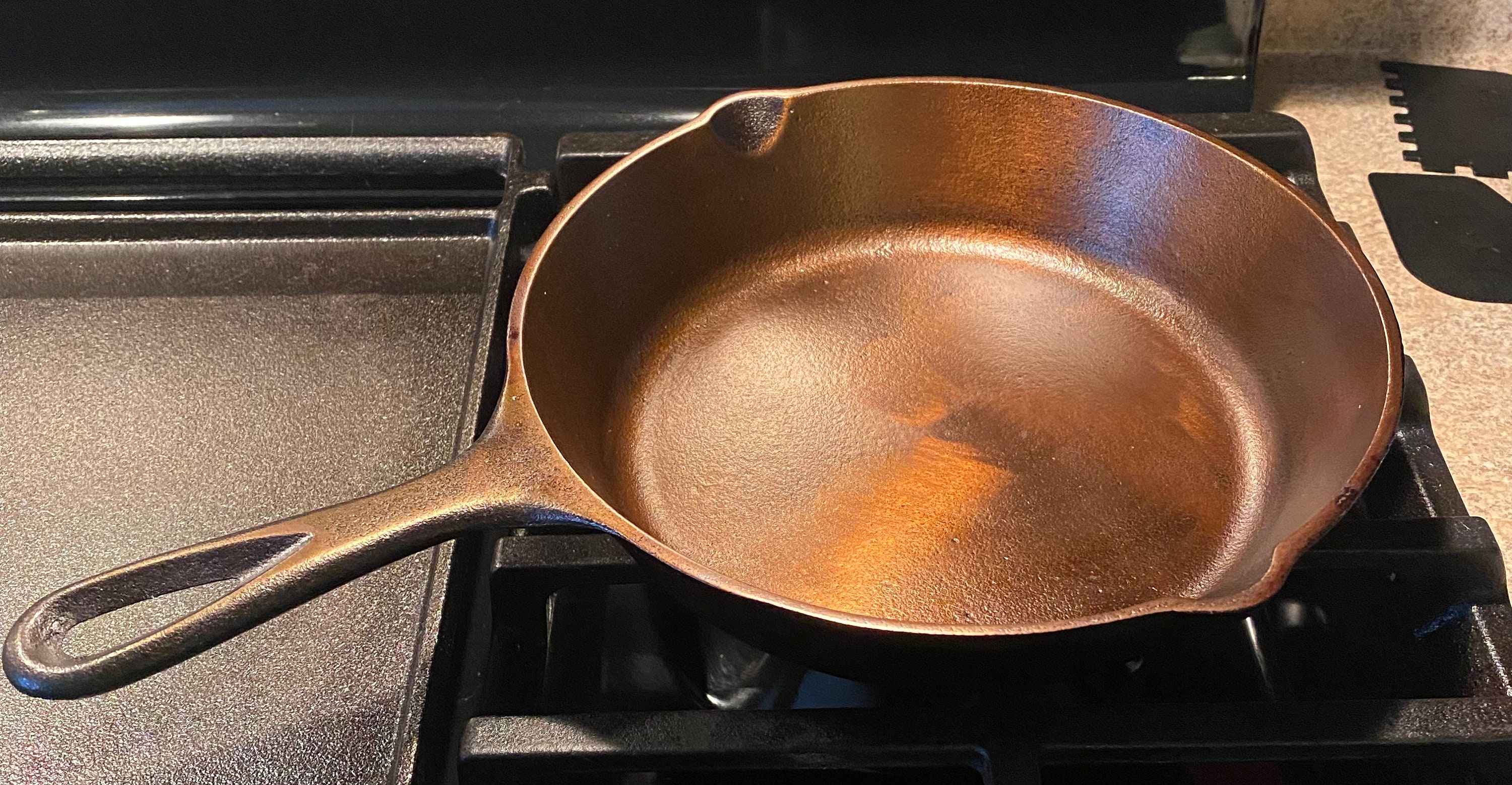 Lodge 10.25 Inch Smooth Inside Bottom Only Cast Iron Skillet made