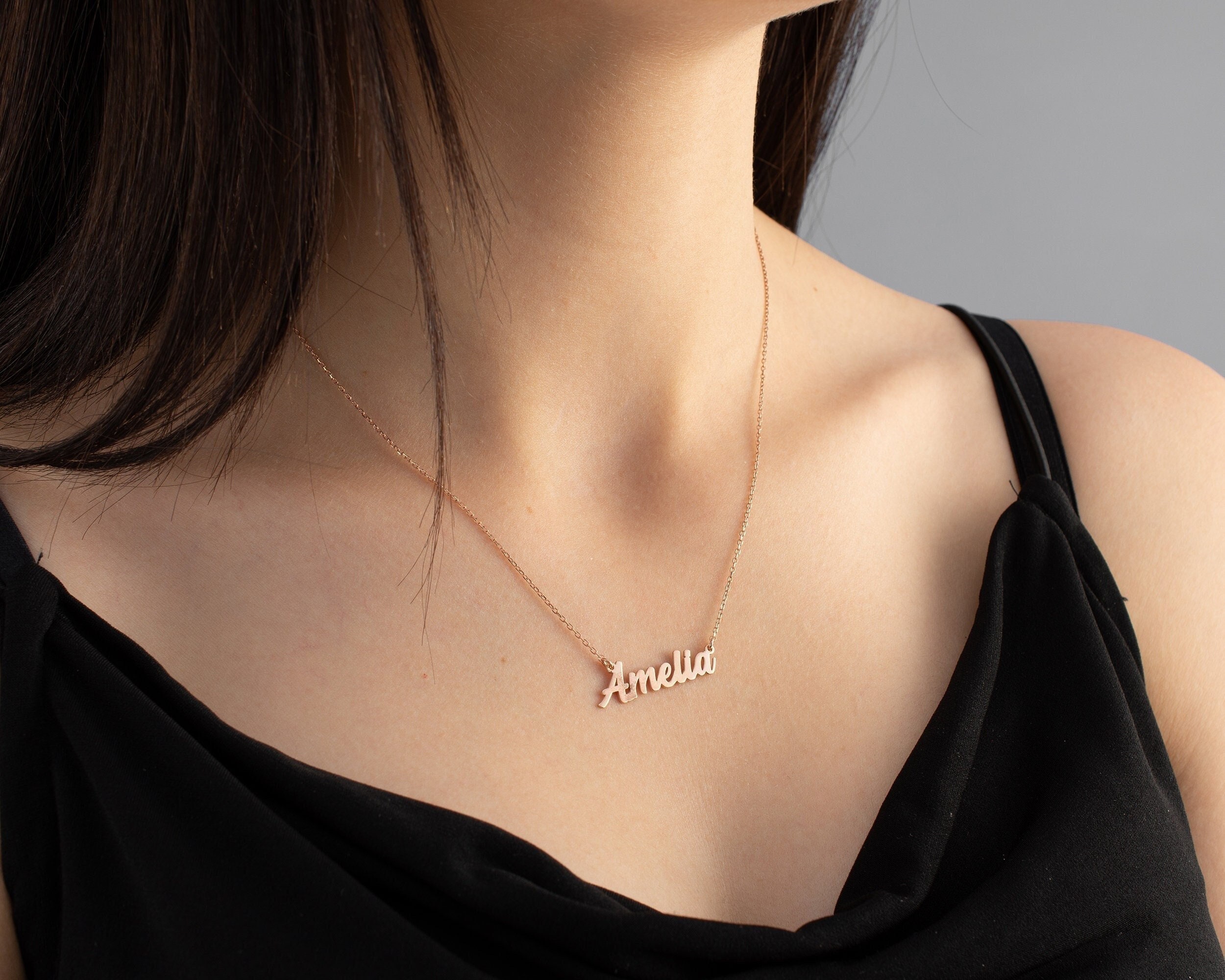 Dainty nameplate necklace deals