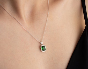 CZ Birthstone Necklace, Green Stone Necklace, Birthday Necklace Gift, Birthstone Jewellery, Cubic Zirconia Pendant, Christmas Necklace Gift