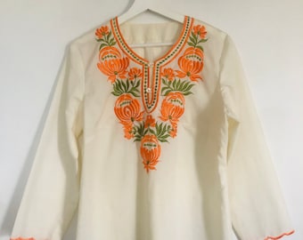 1970s Vintage Floral Embroidered Blouse | 70s Vintage Boho Blouse | 70s Flower Power Vintage Tunic | 70s Vintage Boho | Vintage Folk Blouse