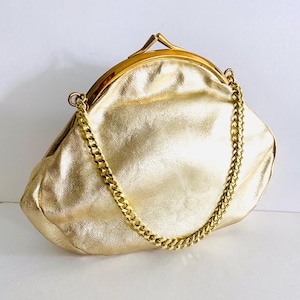 1960s Vintage Lamé Gold Handgelenktasche | Midcentury Gold-Clutch mit Top Griff | 60s Metallic Gold Mini Abendtasche | 60er Jahre Glam Clutch