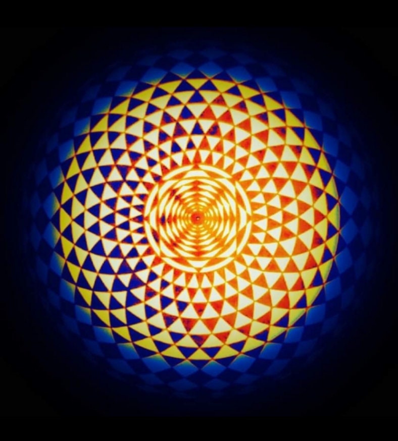 Autocollant sur Vinyle Repositionnable Création Géométrie Sacrée, Forme Rectangulaire Fond Noir