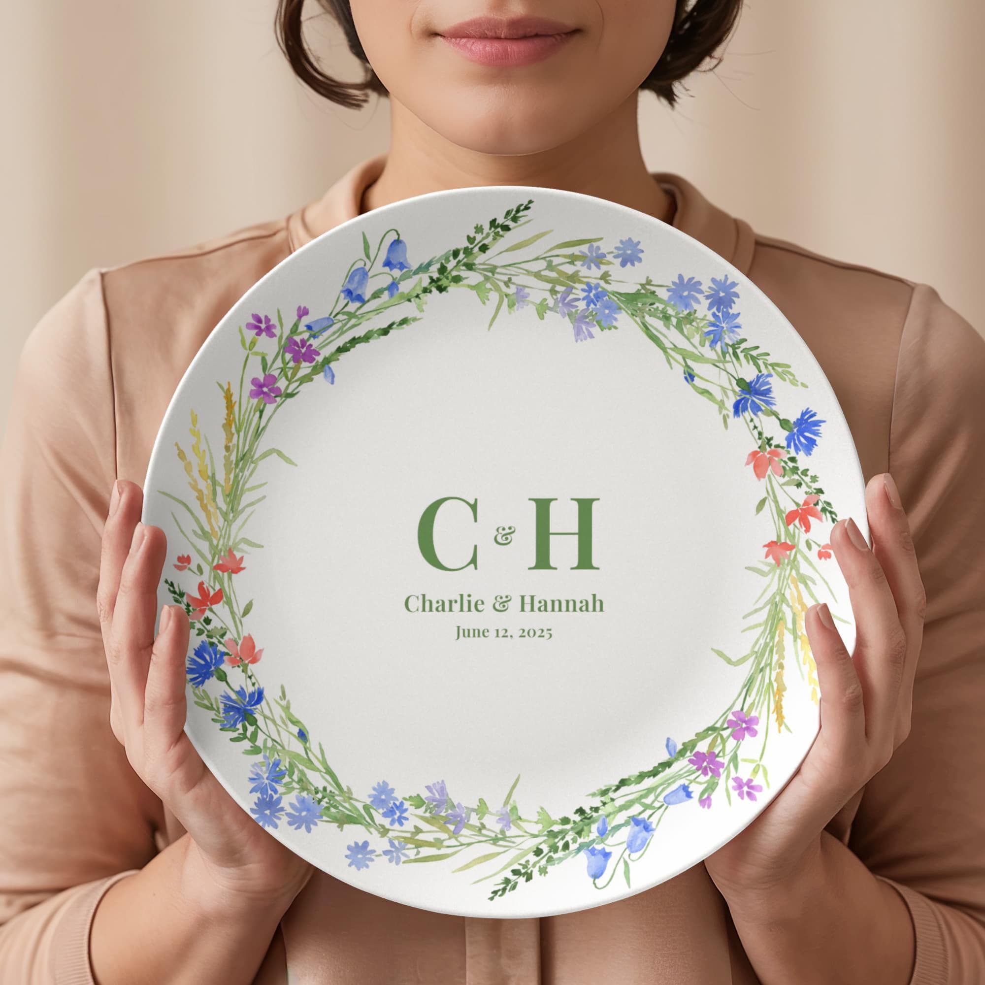 Custom Wedding Gift, Custom Wedding Plate, Newlywed Gift, Engagement Gifts, Bride and Groom, Mr and Mrs, Unique Wedding Gift, Bridal Shower