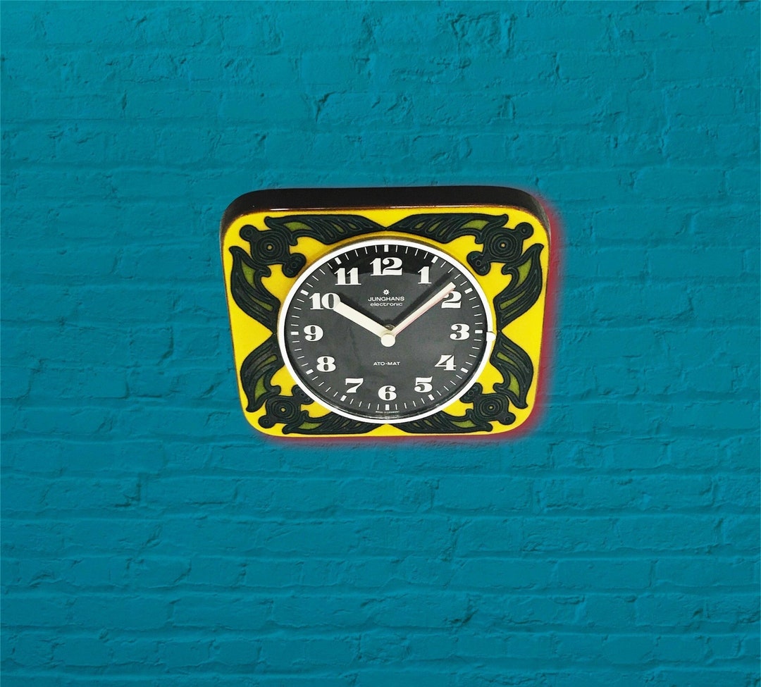 Rare Vintage JUNGHANS Electronic Wall Kitchen Clock Ceramic Atomat