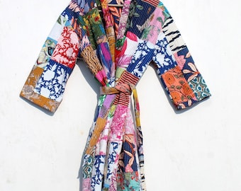 Kantha gewatteerde kimonobadjas: boho patchwork sari-jas
