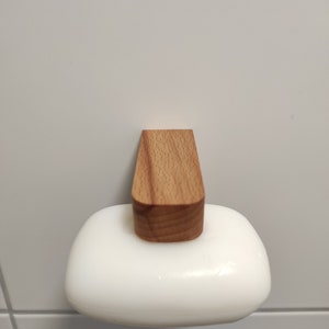 Magnetic soap holder / wooden soap holder / including plate for the soap