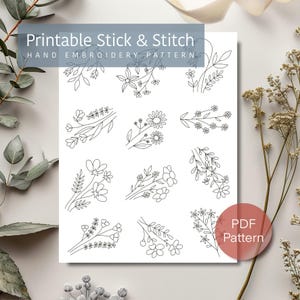 Puede incluir: Patrón de bordado a mano imprimible en punto de palo y punto, con 12 diseños florales. El patrón está en blanco y negro e incluye el texto "Patrón PDF".