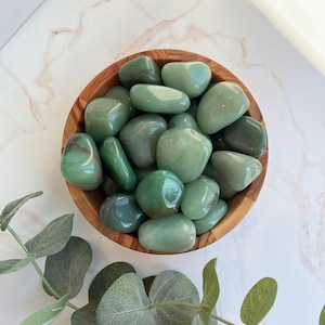 Green Aventurine Crystal | Green Aventurine Tumble Stone | Polished Green Aventurine | Meditation Crystals | Healing Crystal | Crystal Decor