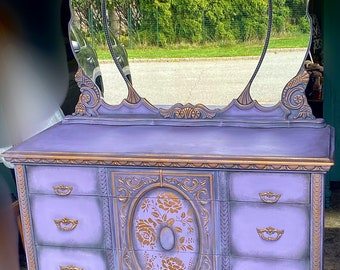 Stunning Lilac Dresser With Mirror