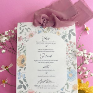 Hochzeitsmenükarten mit Blumen | Blumen-Menükarte | Kalligraphie-Menükarte für Ihre Veranstaltung