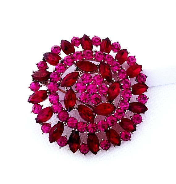 Vintage Ruby Red Pink Weiss Rhinestones Brooch, We