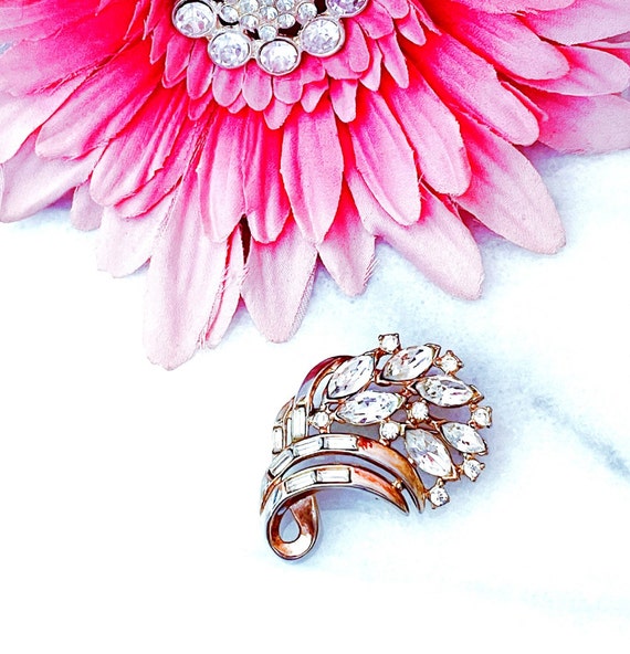 Vintage Crown Trifari Pat Pending Skylark Brooch … - image 1