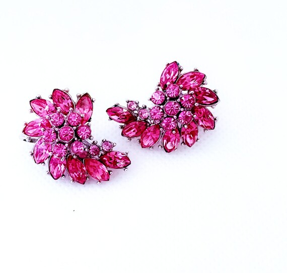 Vintage Trifari Pink Fuchsia Contessa Earrings - image 5