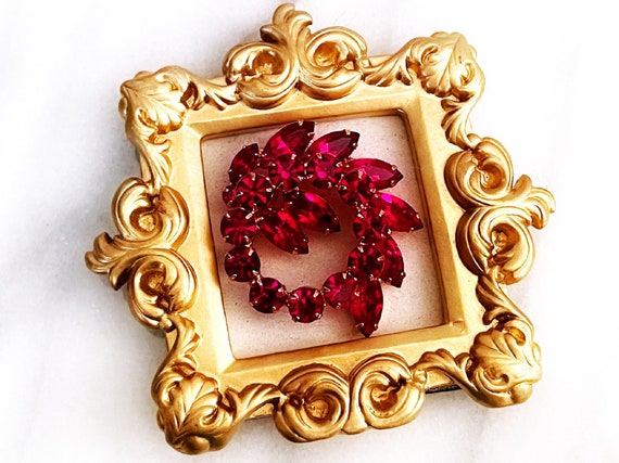 Vintage Weiss Ruby Red Brooch Pin - image 4