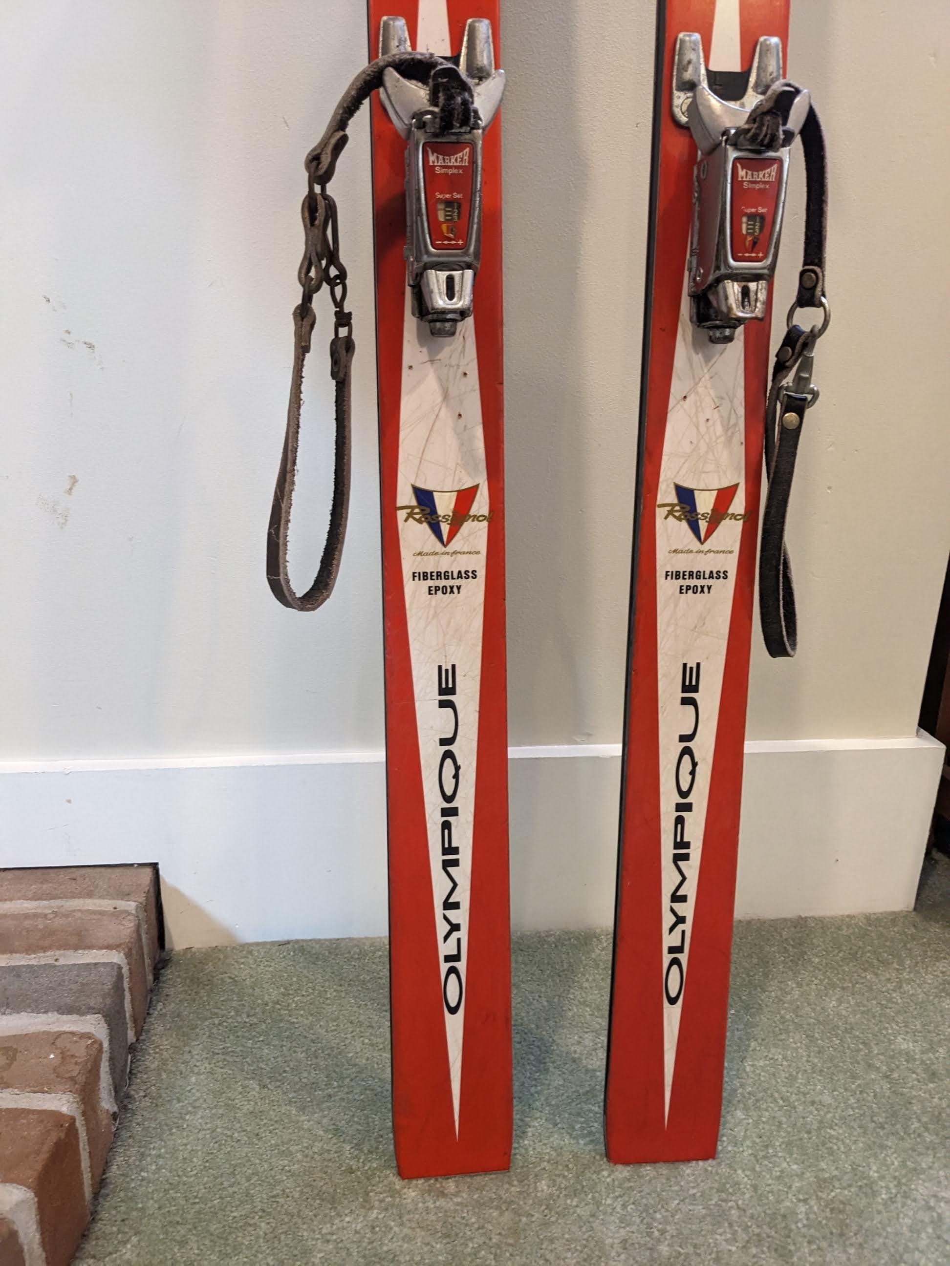 Vintage Skis - Rossignol Olympique. Beautiful, Bold Graphics