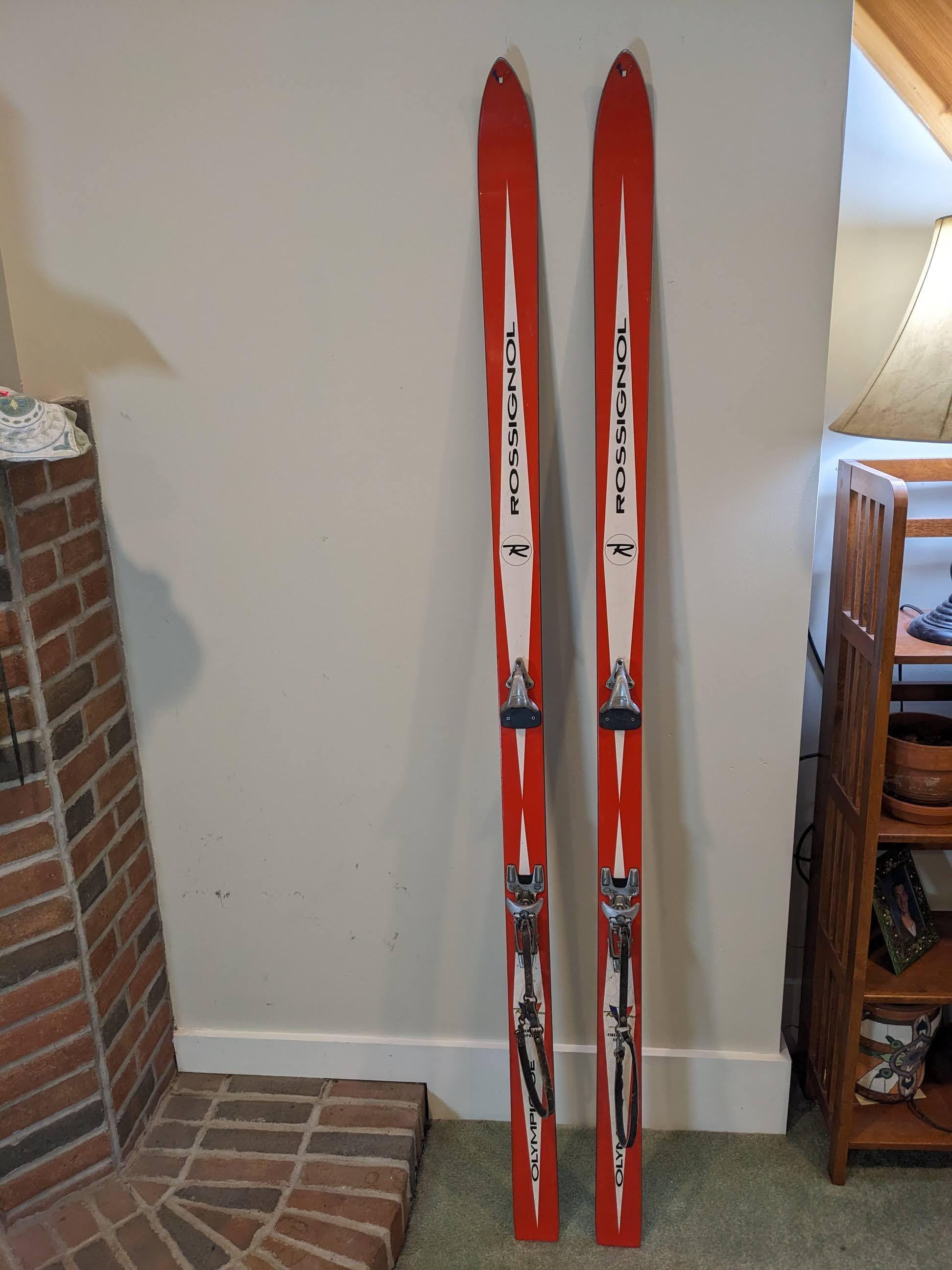 Vintage Skis - Rossignol Olympique. Beautiful, Bold Graphics