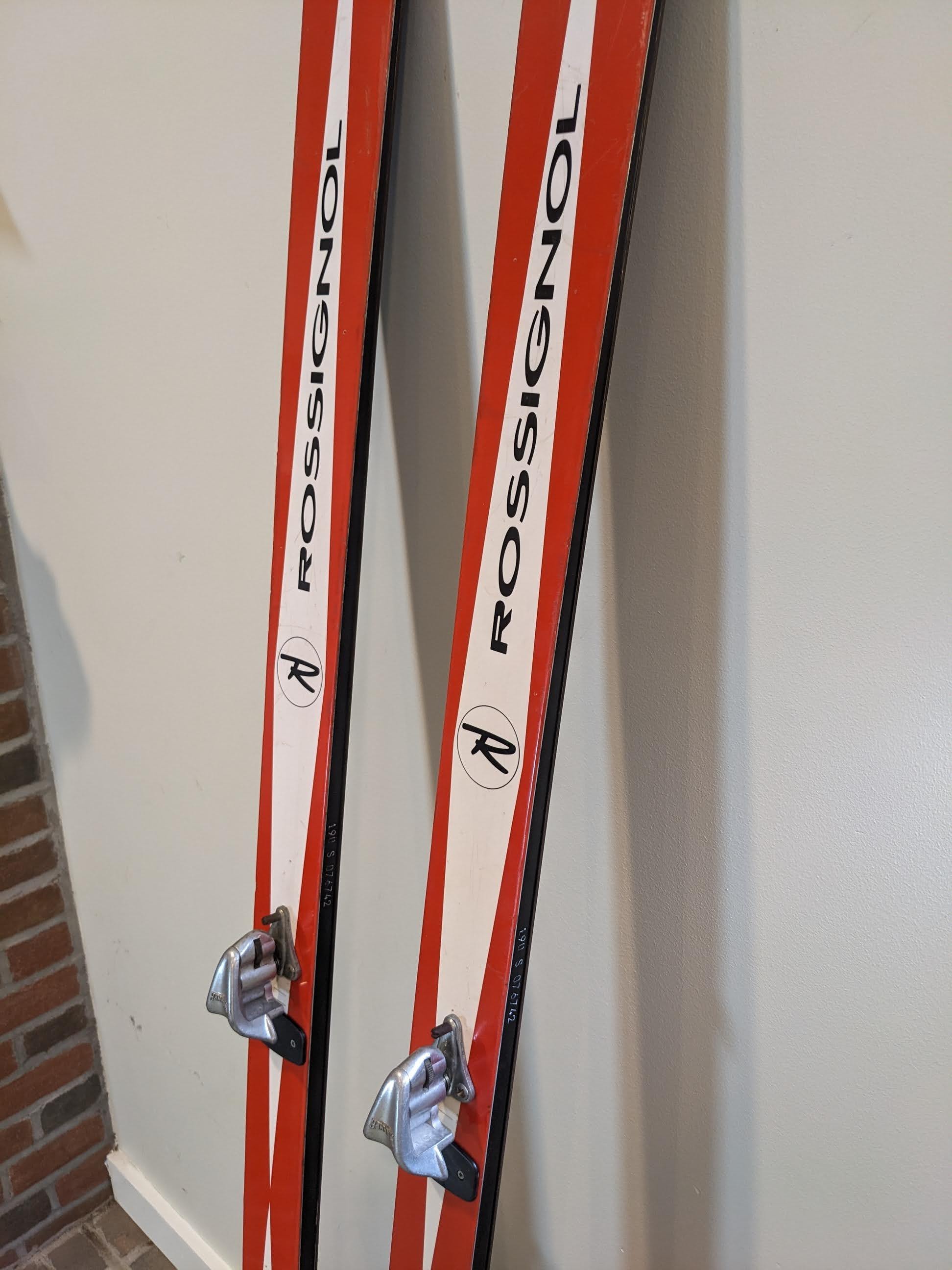 Vintage Skis - Rossignol Olympique. Beautiful, Bold Graphics