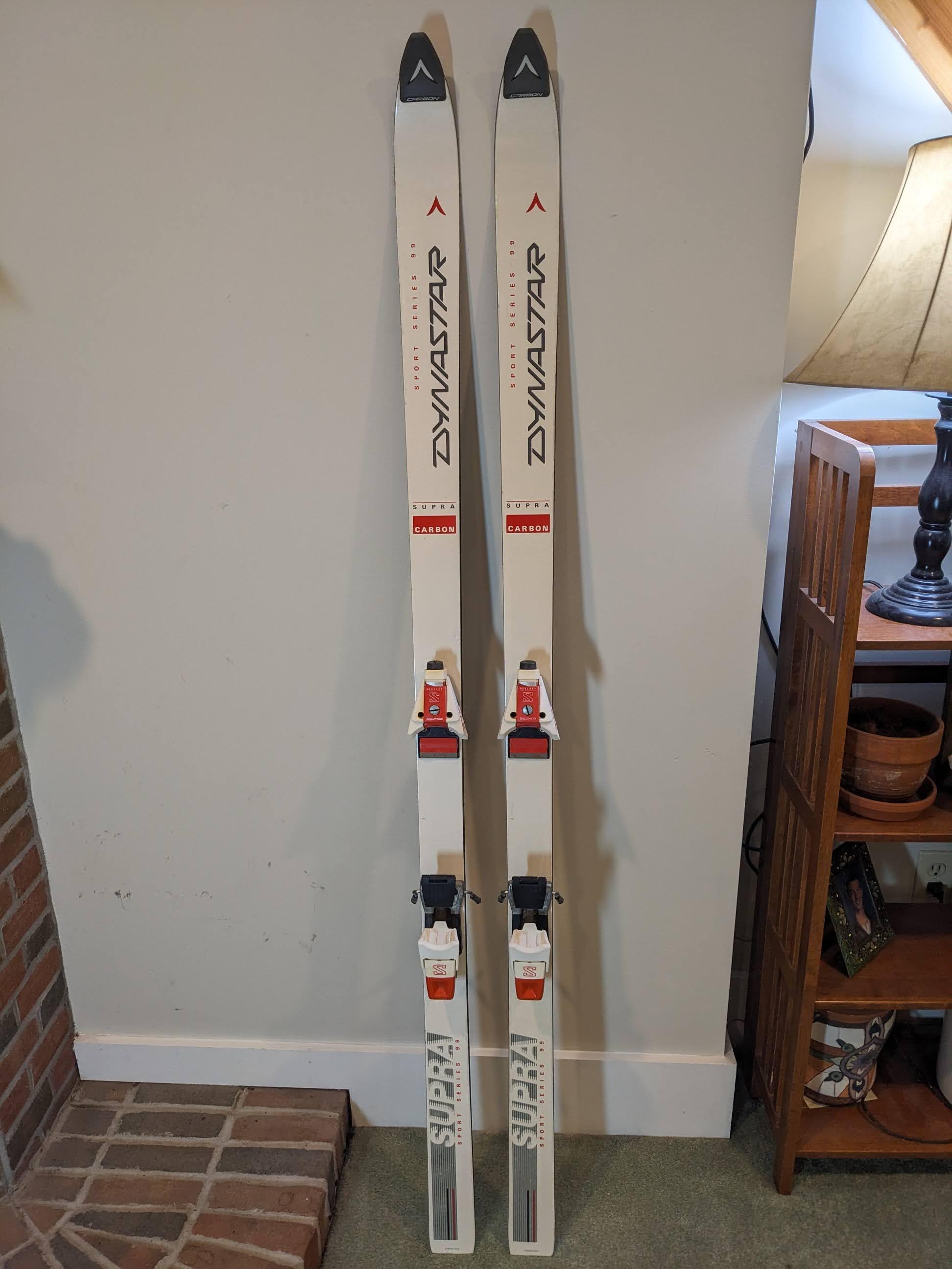Skis DYNASTAR Supra Carbon Sport Series 99. Salomon 747 Bindings
